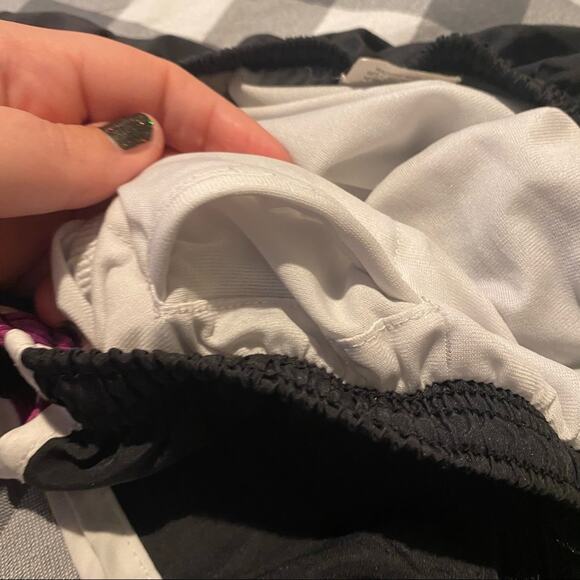 Pony Athletic / Running Shorts Size Small - Picture 5 of 11